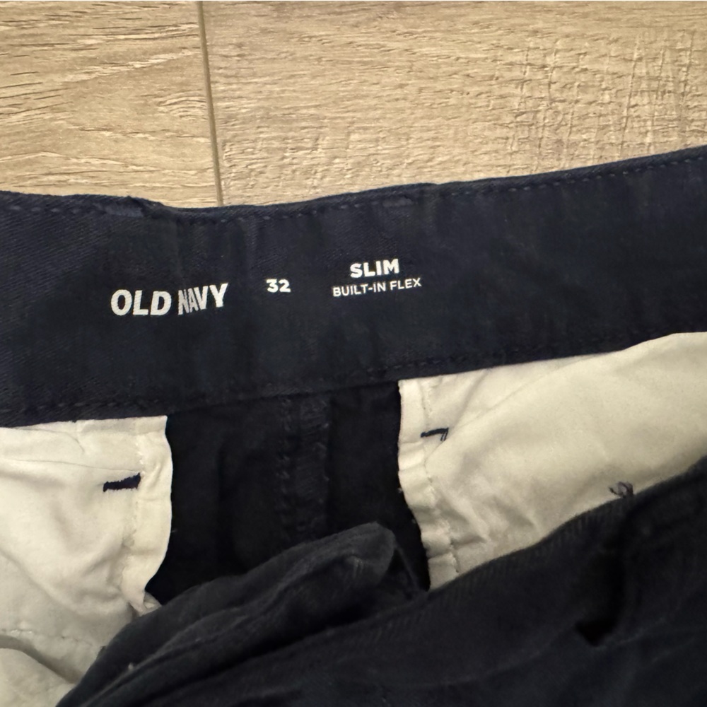 Old Navy Slim Shorts — Dark Blue - Picture 4 of 5
